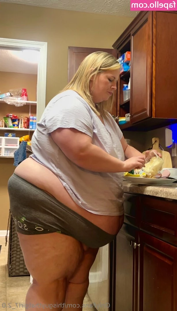 thisguythatgirl7_2.0 [ thisguythatgirl7-2-0 ] - Quick bts video with Maya Bijou