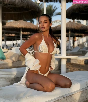 Anastasia Kosteniuk [ anastasia-kosteniuk ] - Mmmm look at that 4 pics