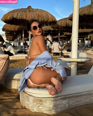 Anastasia Kosteniuk [ anastasia-kosteniuk ] - There is nothing like the feeling of fresh air caressing your face