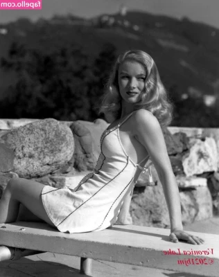 Vintage Sexy Celebs [ vintage-sexy-celebs ] - Goodnight 😘