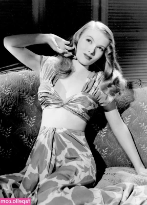 Vintage Sexy Celebs [ vintage-sexy-celebs ] - my ass is seriously so fat and peachy 😩🍑 i just know you’d