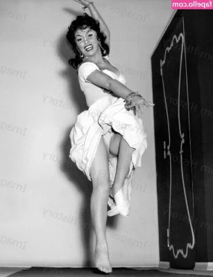 Vintage Sexy Celebs [ vintage-sexy-celebs ] - Coffee gives me anxiety but I still love it