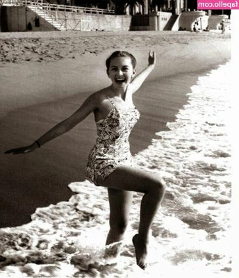 Vintage Sexy Celebs [ vintage-sexy-celebs ] - All 🧼 soapy