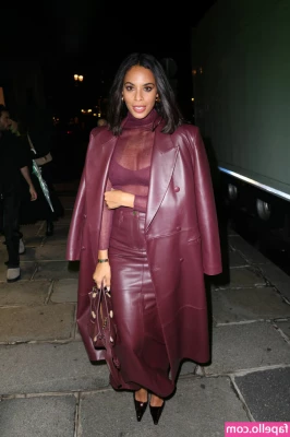 Rochelle Humes [ rochelle-humes ] - Goodmorning babe 😋😋😋😋