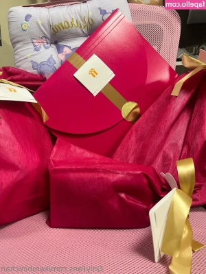 kombinichan - Merry Christmas everyone  I will be having a little play session