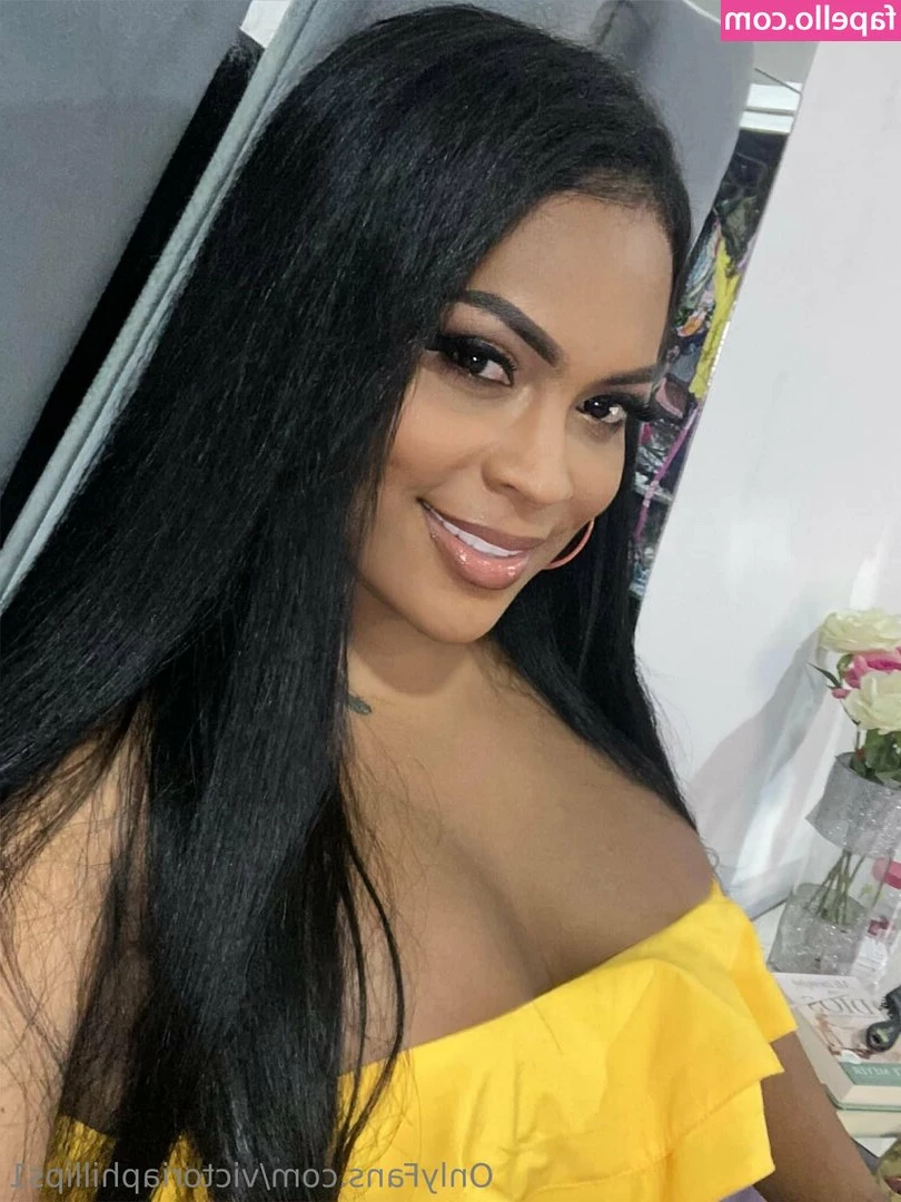 vickytsdiamonds - Play time coming this week     Who want to book a time for live one