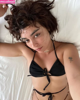 Carla Díaz [ carla-daz ] - I like to sit pretty for you