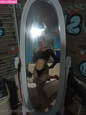 yourthicness_free [ yourthicness-free ] - I m a very good pussycat  I swear it