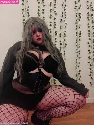 ushi_ss [ ushi-ss-1 ] - who's ready for Pamela? 👀 happy halloween 🥵 part 1