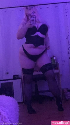 ushi_ss [ ushi-ss-1 ] - Would you rather taste me or these ribs  Personally I don t think I