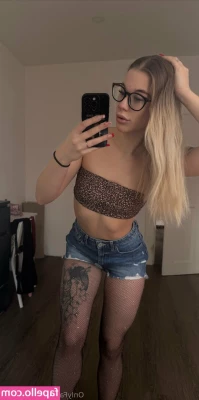 elinka18 - Is it possible to be good at being bad babe? 😈