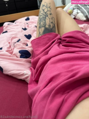elinka18 - My girlfriends mom - FULL VIDEO  Ok fellas, finally, here it is. The
