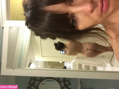 Natasha Leggero [ natasha-leggero ] - Oops  What happened here