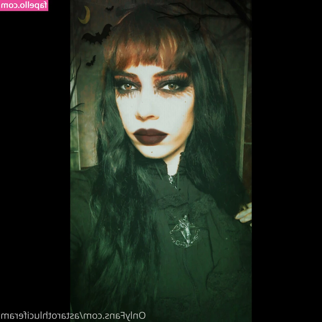 astarothluciferam - Stream started at 04/13/2021 10:59 pm