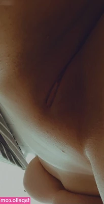 Dienaxkteanna - Quick tittie drop! X x x