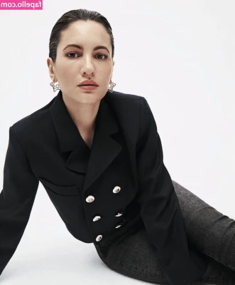 Ivana Baquero [ ivana-baquero ] - Quick shot