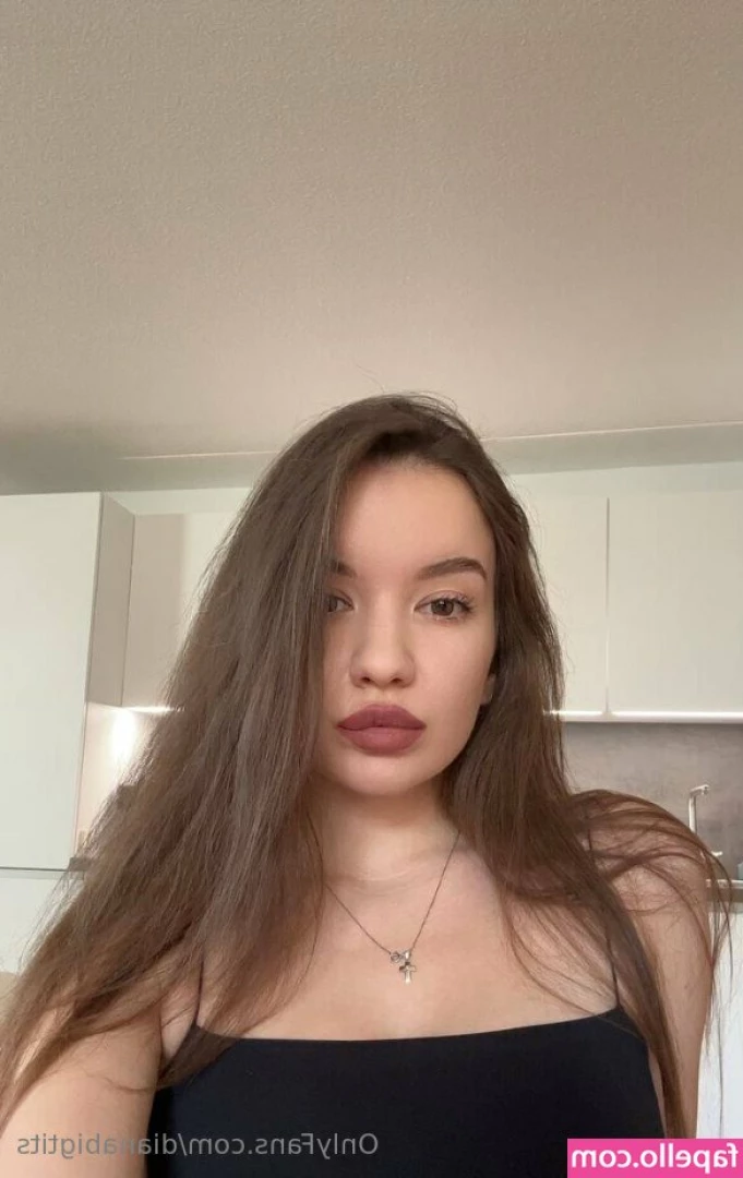 dianabigtits - # OMG 😱 A @nikamommy is back. The slutty MILF you always wanted to