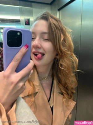 murrawrr - Teasing myself w my vibrator hehe