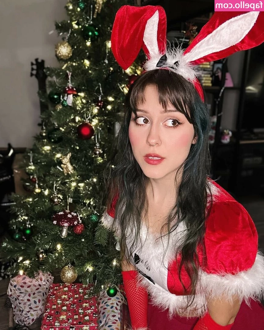 RottenPapi [ rottenpapi-1 ] - all i want for christmas is a BBC in my pussy and a little cuck to
