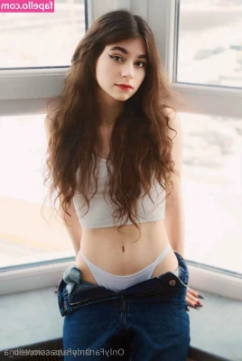 passionleona - Stream started at 08 18 2023 06 29 pm  I sent the buttoned boxers to