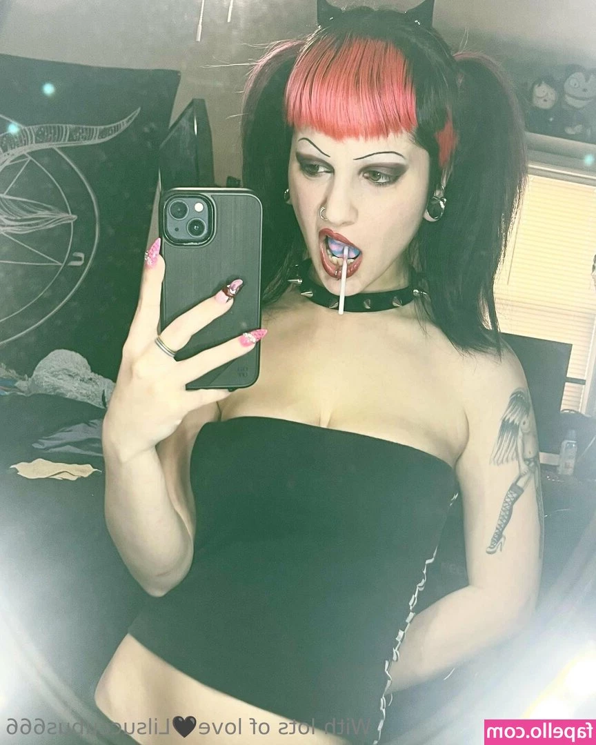 lilsuccubus666 - Happy Monday loves