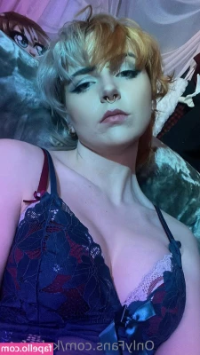 kalzefree - Like how big my nipples are?