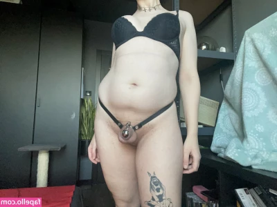 Laura Salem [ laura-salem ] - ✨ Hello everyone! ✨This Monday, October 14th, is a very special