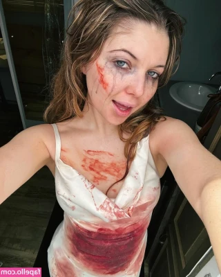Sammi Hanratty [ sammi-hanratty ] - Self-exploration!