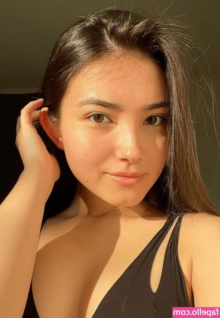 Maria Zhang [ maria-zhang ] - FULL VIDEO - Sexy fun continues with @TripleXTransMan. Such amazing