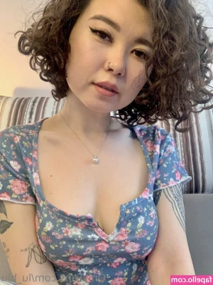 Lu_Blu [ lu-blu ] - Sunday W O R S H I P  Tits  Legs My favorite parts and yours as well