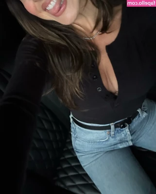 Daniella Monet [ daniella-monet ] - Peekaboo