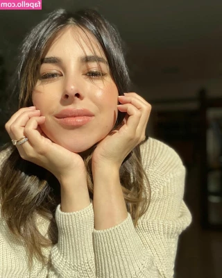 Daniella Monet [ daniella-monet ] - souxuxa     Chat Sex  Fetishes  24 7 Horny    Sexy dance I MAKE YOUR