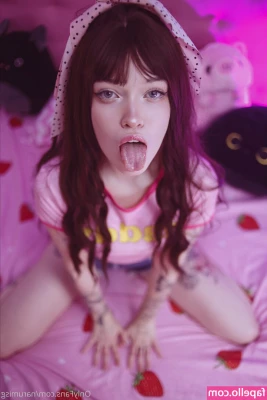 miayokai - Te gusta mi culo papi? Déjale 10$ y recibe 500$ en Contenido