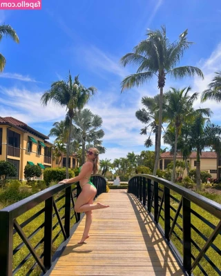 Sabrina Brier [ sabrina-brier ] - Booty of the weekend.. Wanna slap it Sir ? 👿🔞