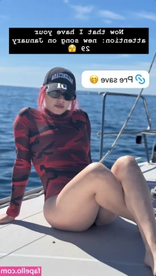 Jessica Audiffred [ jessica-audiffred ] - So horny love my guys