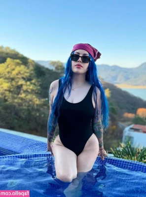 Jessica Audiffred [ jessica-audiffred ] - Ok now I REALLY fucking need to do this to someone all day~~~~ tip if