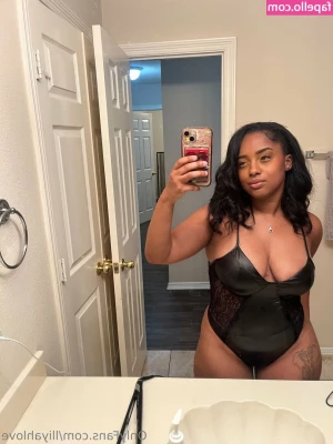 armani_doll [ armani-doll ] - Horny at work  Only one thing I can do about it