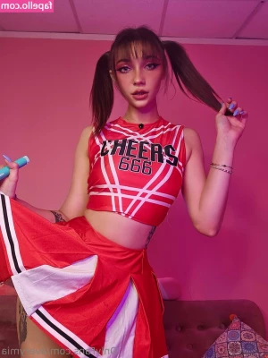 averymia - This is sort of a take on "Never Have I Ever" but sexy 💦  Which of