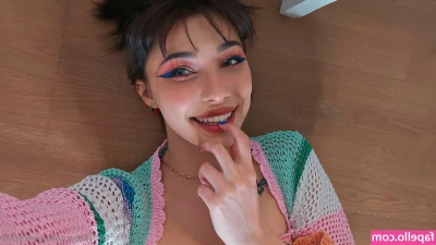 averymia - Same pic but ur cum dripping out of my ass?