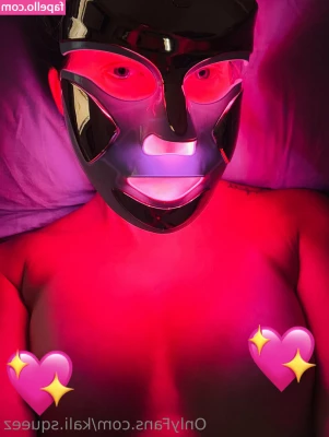 kali.squeez [ kali-squeez ] - Stroking and flexing for the camera ....