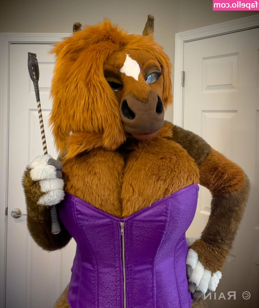 rain_horsie [ rain-horsie ] - She s a thick bitch