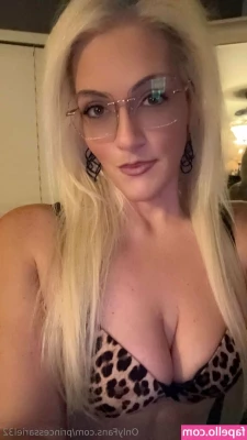 princessariel32 - Self tanning day