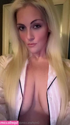 princessariel32 - Pay only  5 to see me get out of this dress and show you everything