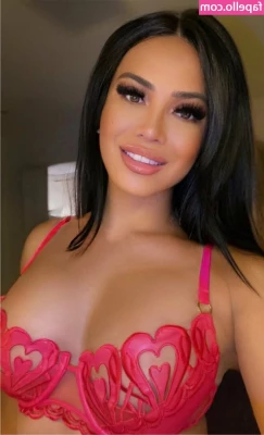 bubblebuttbootyxx - PRO FOOTAGE OF THE LIVE FUCK WITH  minathehotwife  Mina and I out in