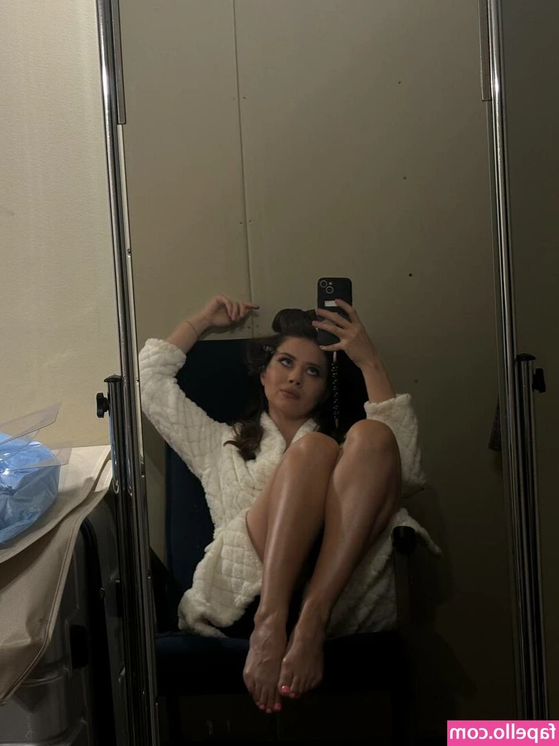 Olessya Ivanchenco [ olessya-ivanchenco ] - Been a while what s up baby