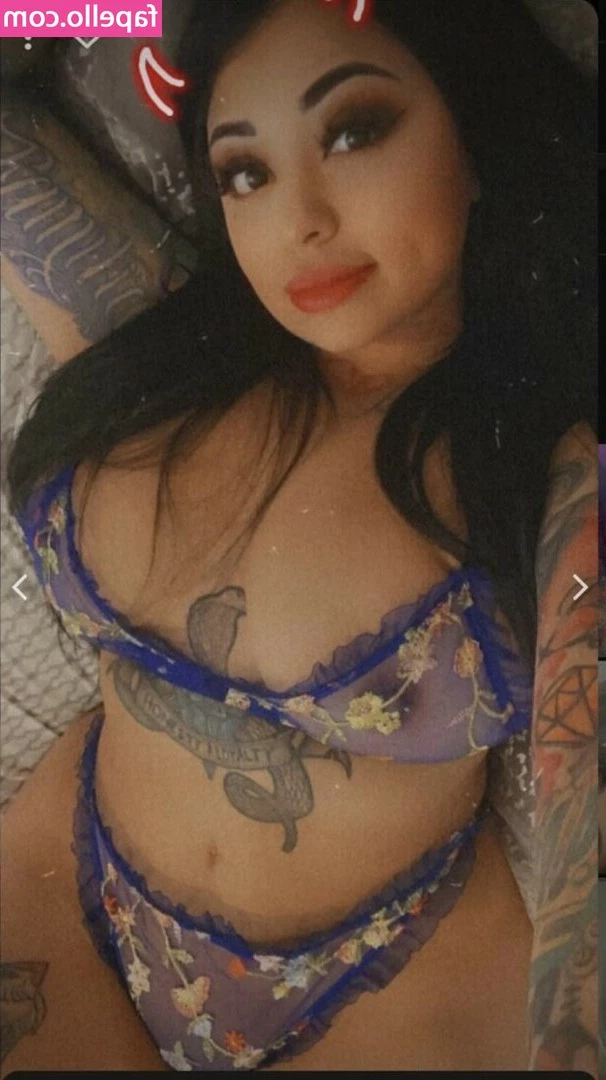 Reyna Issa [ reyna-issa ] - Fan of eggplant  Go follow my sexy beefcake of a friend for all the