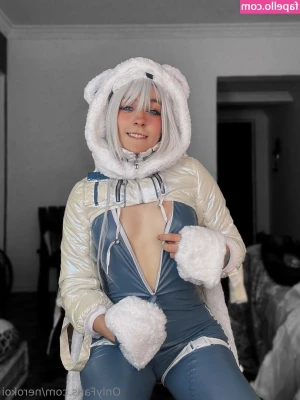 Nerokoi [ nerokoi-26 ] - Saxy and hot