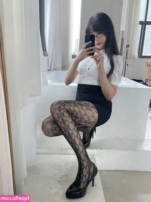 YunX1X1 - How often should I post? 🙈