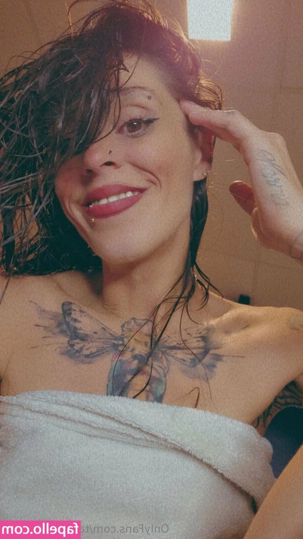 taniamisstattoo - Who wants to play with these hand fulls🫦