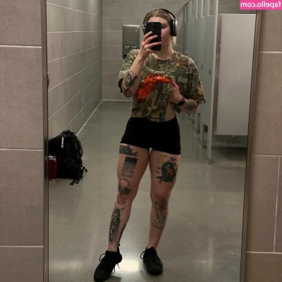 marceline_vox [ marceline-vox ] - They're so sensitive today🥵